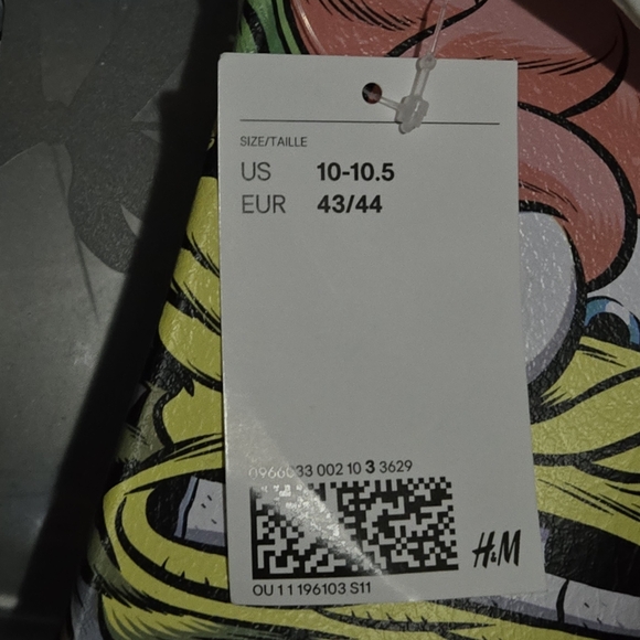 Sponge Bob slides by H&M size 10 - Picture 4 of 5